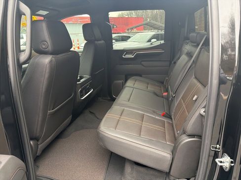 Certified 2025 Chevrolet Silverado 1500 High Country image 12