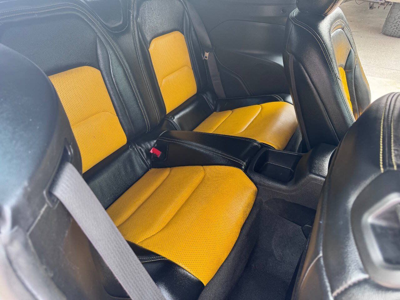 Used 2020 Chevrolet Camaro SS RWD image 16