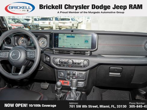 Used 2025 Jeep Wrangler Unlimited Rubicon image 20