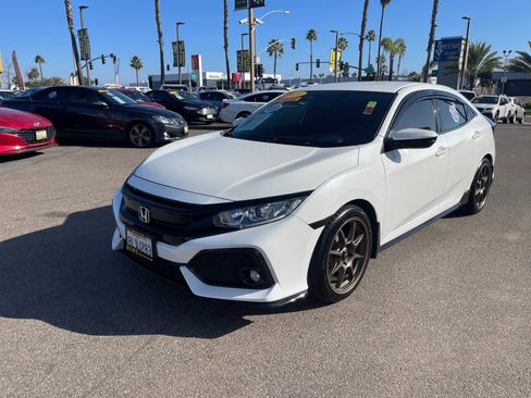 Used 2019 Honda Civic Sport image 7