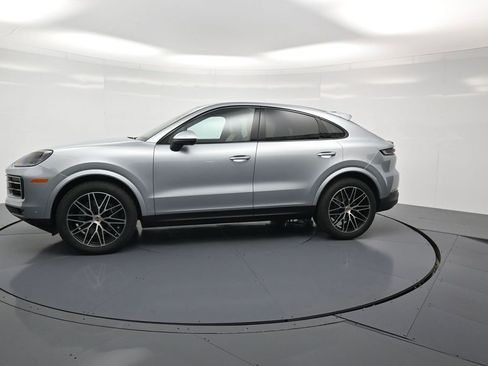 Used 2026 Porsche Cayenne Coupe AWD/4WD image 2