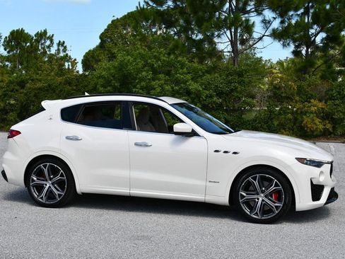 Used 2019 Maserati Levante S GranSport AWD/4WD image 37