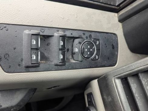Used 2018 Ford F250 XL w/ Power Equipment Group AWD/4WD image 32