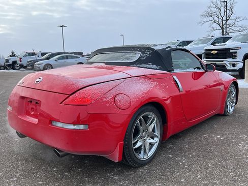 Used 2009 Nissan 350Z Touring image 5