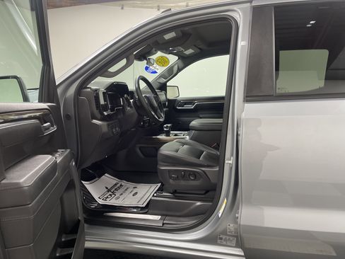 Used 2025 Chevrolet Silverado 1500 LT Trail Boss w/ LT Trail Boss Premium Package image 9