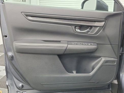 Certified 2025 Honda CR-V LX image 18