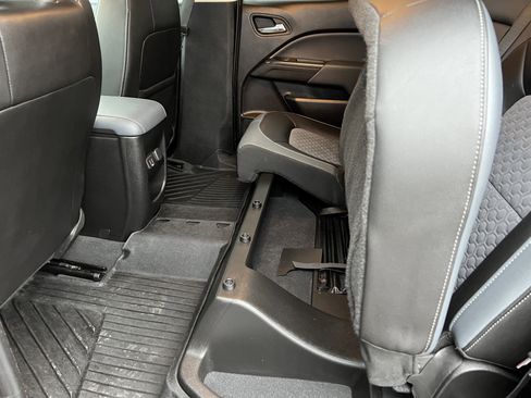 Used 2019 Chevrolet Colorado Z71 image 17