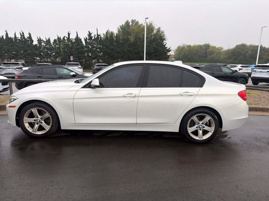 Used 2014 BMW 320i Sedan RWD image 3