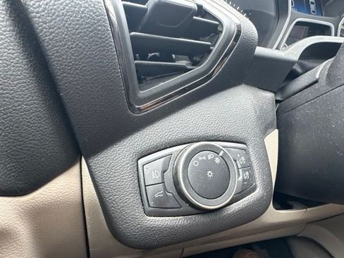 Used 2018 Ford Escape Titanium AWD/4WD image 23