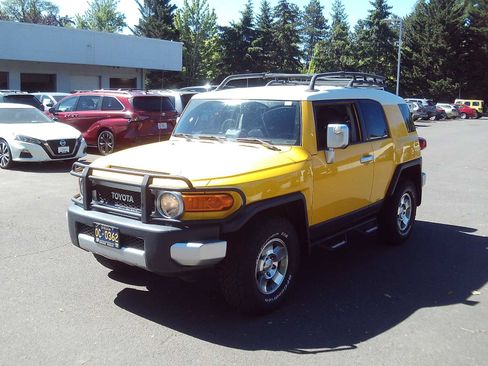 Used 2008 Toyota FJ Cruiser 4WD image 1