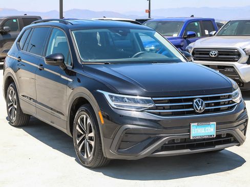 Used 2024 Volkswagen Tiguan S image 3