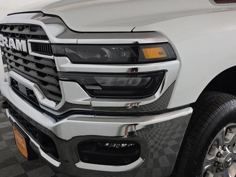 Certified 2026 RAM 2500 Big Horn AWD/4WD image 15