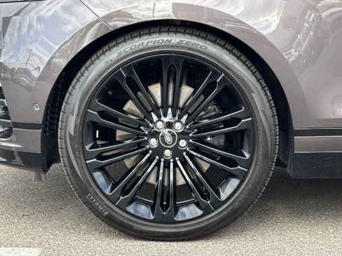 Certified 2026 Land Rover Range Rover Velar Dynamic SE AWD/4WD image 33