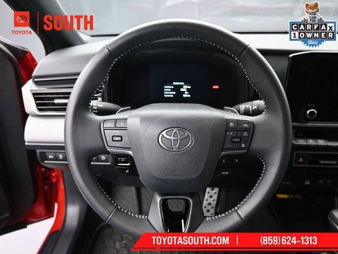 Used 2025 Toyota Camry SE image 23