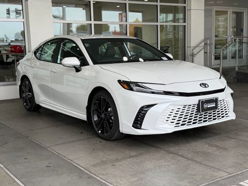 New 2026 Toyota Camry XSE FWD image 6