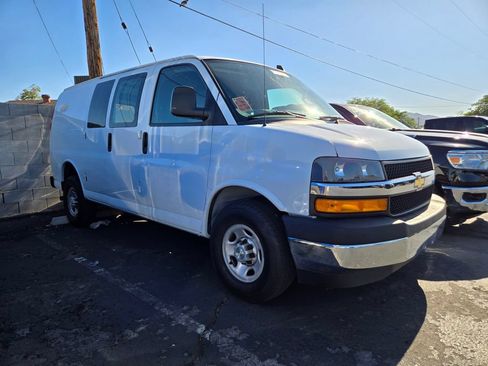 Used 2020 Chevrolet Express 2500 w/ Driver Convenience Package RWD image 2