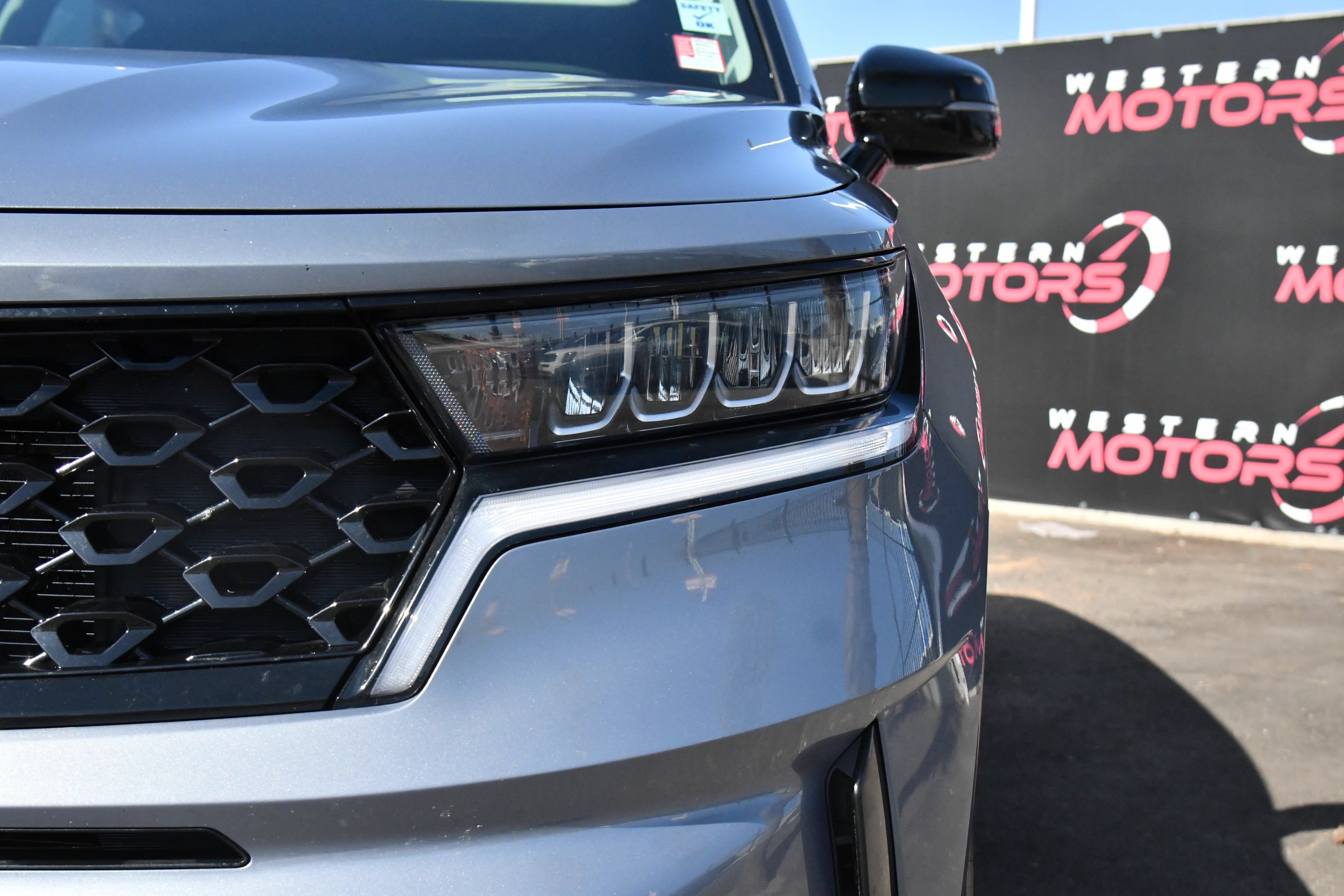 Used 2022 Kia Sorento S w/ Panoramic Sunroof Package FWD image 11