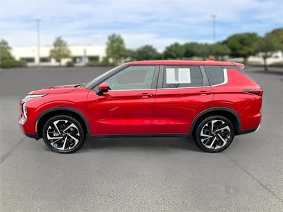Used 2023 Mitsubishi Outlander SE