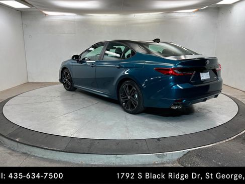 Used 2025 Toyota Camry XSE w/ Premium Package image 3