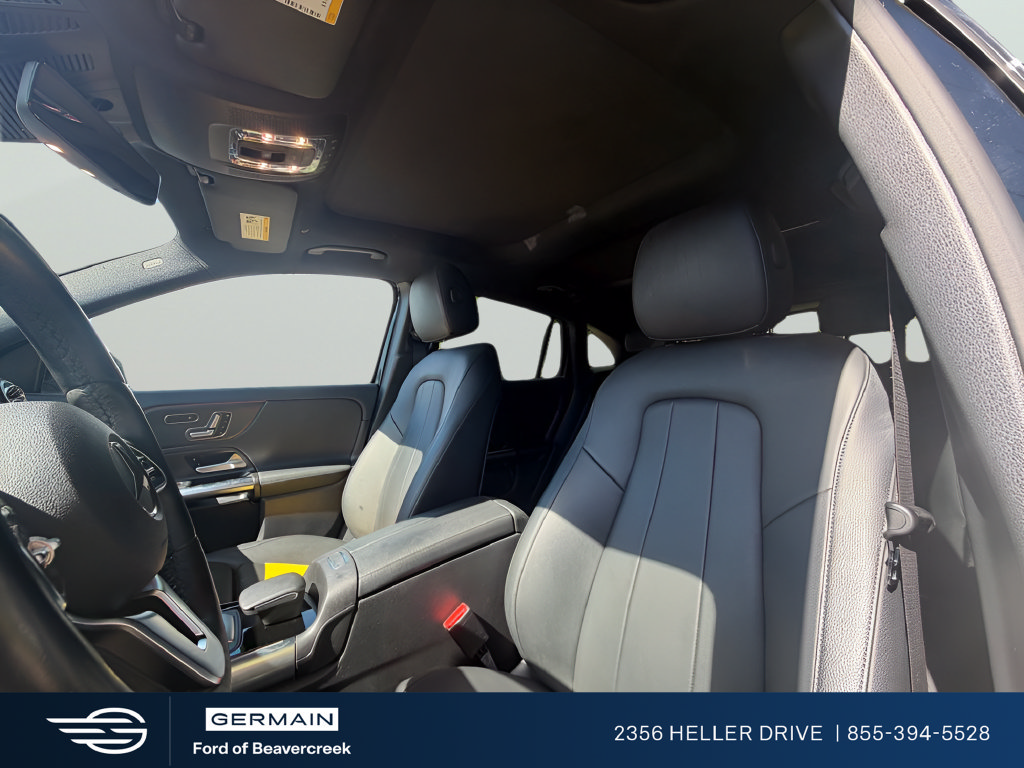 Used 2021 Mercedes-Benz GLA 250 4MATIC w/ Premium Package image 16