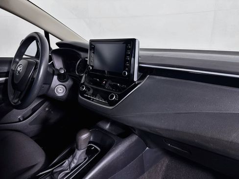 Used 2020 Toyota Corolla LE FWD image 27