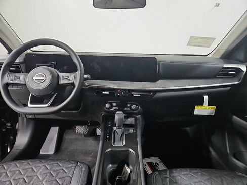 New 2026 Nissan Kicks SV image 18