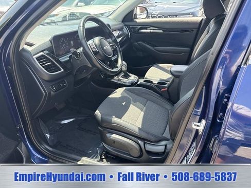 Used 2024 Kia Seltos S AWD/4WD image 18