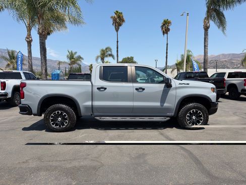 Used 2024 Chevrolet Silverado 1500 ZR2 w/ Technology Package AWD/4WD image 9