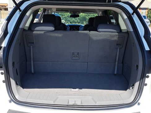 Used 2014 Chevrolet Traverse LT FWD image 13