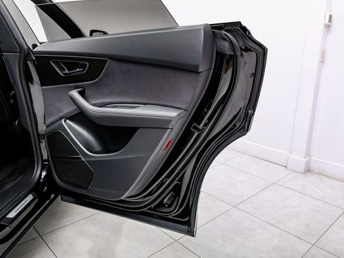 Used 2023 Audi SQ8 Prestige image 34