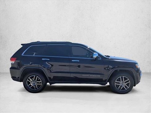 Used 2019 Jeep Grand Cherokee Limited w/ Luxury Group II image 4
