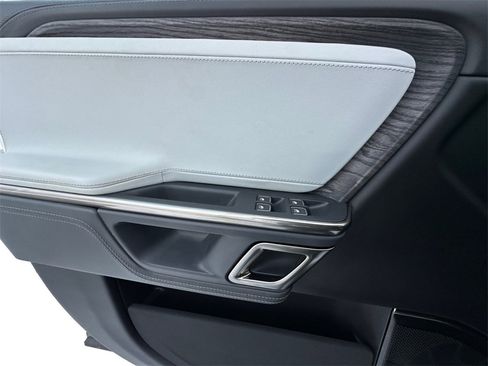 Used 2024 Rivian R1S Adventure image 11