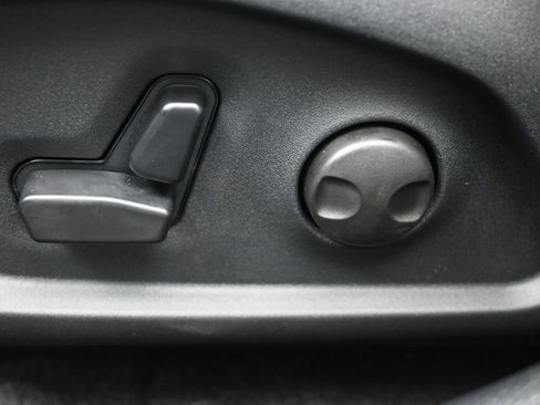 New 2026 Jeep Compass Latitude AWD/4WD image 32