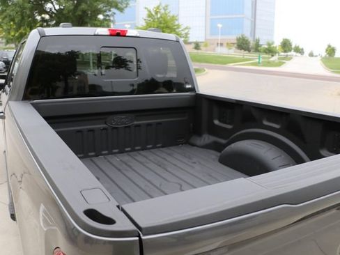 Used 2026 Ford F250 Lariat w/ Black Appearance Package AWD/4WD image 16
