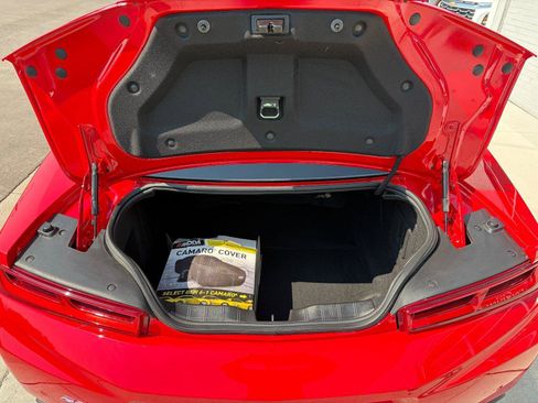 Used 2017 Chevrolet Camaro LT RWD image 23