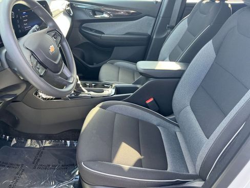 Used 2025 Chevrolet TrailBlazer LT image 23