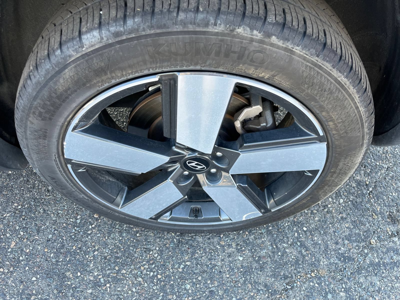 Used 2024 Hyundai Santa Fe Limited FWD image 34