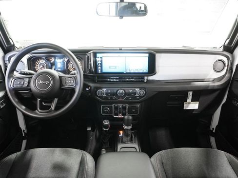 New 2026 Jeep Gladiator Sport image 12