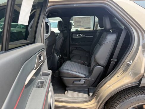 New 2026 Ford Explorer ST-Line w/ ST-Line Street Pack AWD/4WD image 33