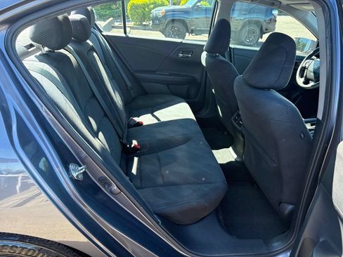 Used 2024 Toyota Corolla SE FWD image 32