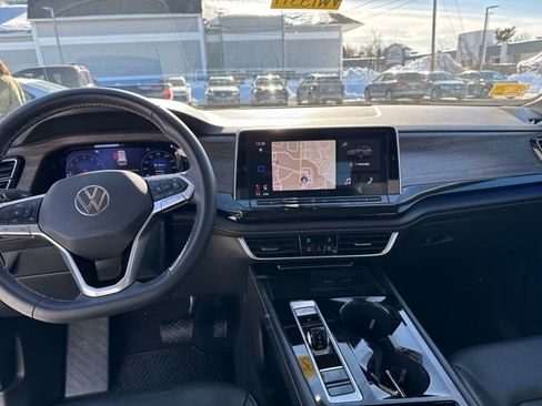 Certified 2024 Volkswagen Atlas SEL image 16