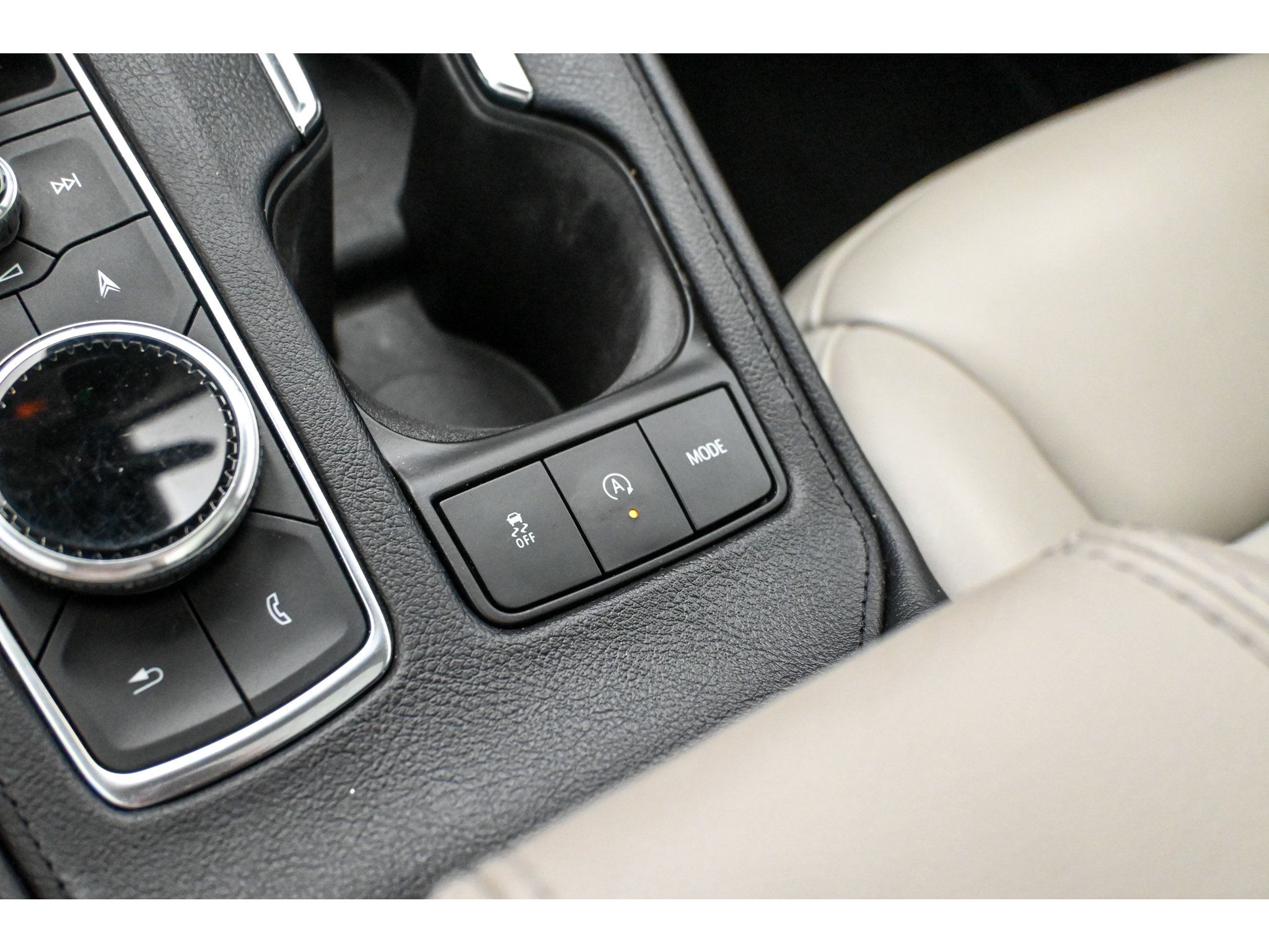 Used 2023 Cadillac XT4 Premium Luxury w/ Cold Weather Package FWD image 43