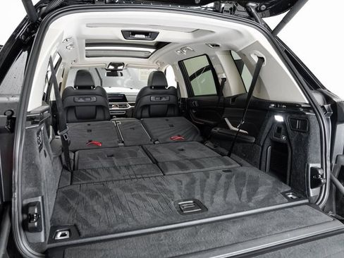 Used 2021 BMW X7 xDrive40i w/ Premium Package image 30