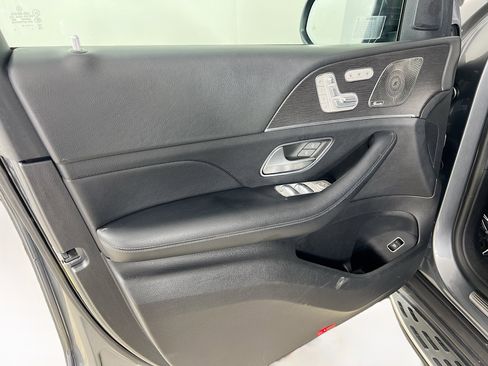 Used 2021 Mercedes-Benz GLS 450 4MATIC image 18