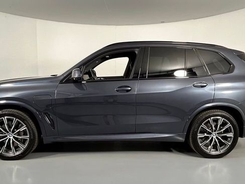 Used 2021 BMW X5 xDrive45e w/ M Sport Package image 4