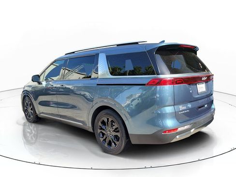 Certified 2023 Kia Carnival SX FWD image 3