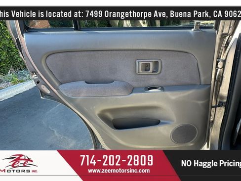 Used 2002 Toyota 4Runner SR5 AWD/4WD image 44