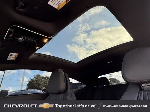 Used 2024 Mercedes-Benz CLE 300 4MATIC Coupe image 33