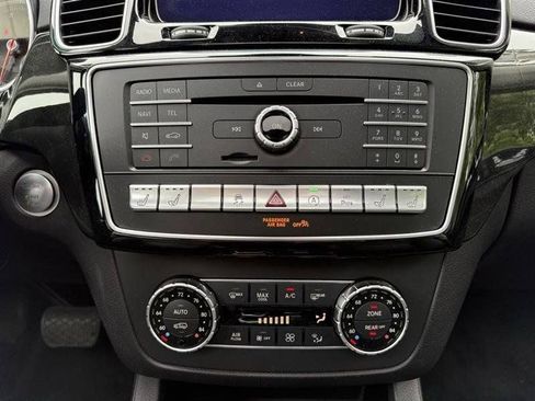 Used 2018 Mercedes-Benz GLS 550 4MATIC image 32