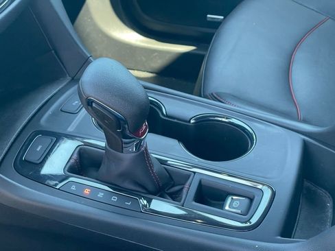 Used 2023 Chevrolet Equinox RS w/ RS Leather Package AWD/4WD image 24